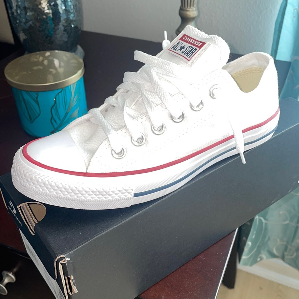 White Converse Low 6.5w